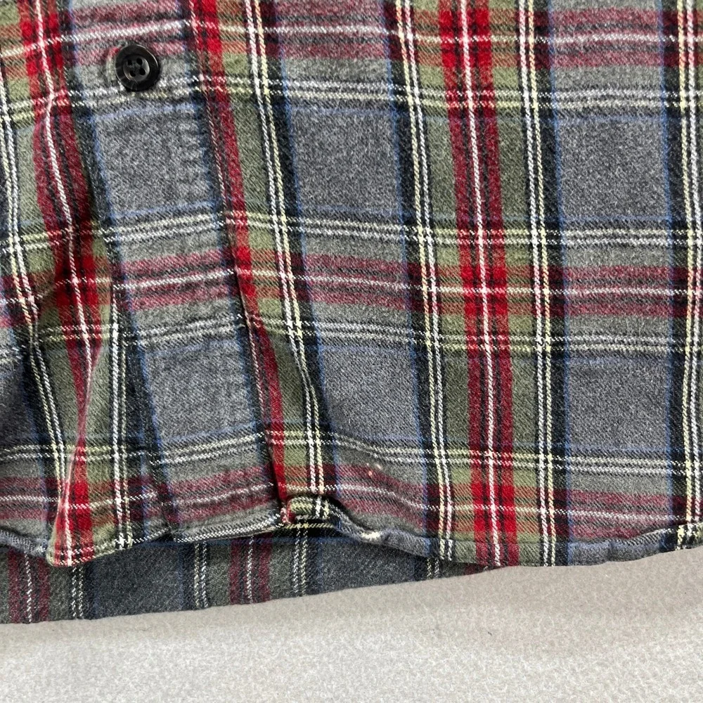 LL Bean Flannel Shirt Mens L Gray Red Scotch Plaid Traditional Outdoor Heritage